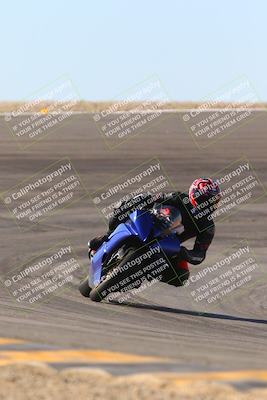 media/Jan-13-2024-SoCal Trackdays (Sat) [[9c032fe5aa]]/Bowl Exit Set 2 (1135am)/